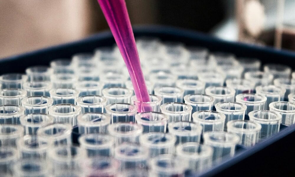Scientific laboratory sample analysis